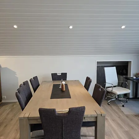 Leilighet Home, 2 Bedrooms On 2 Floors With Plot Alta